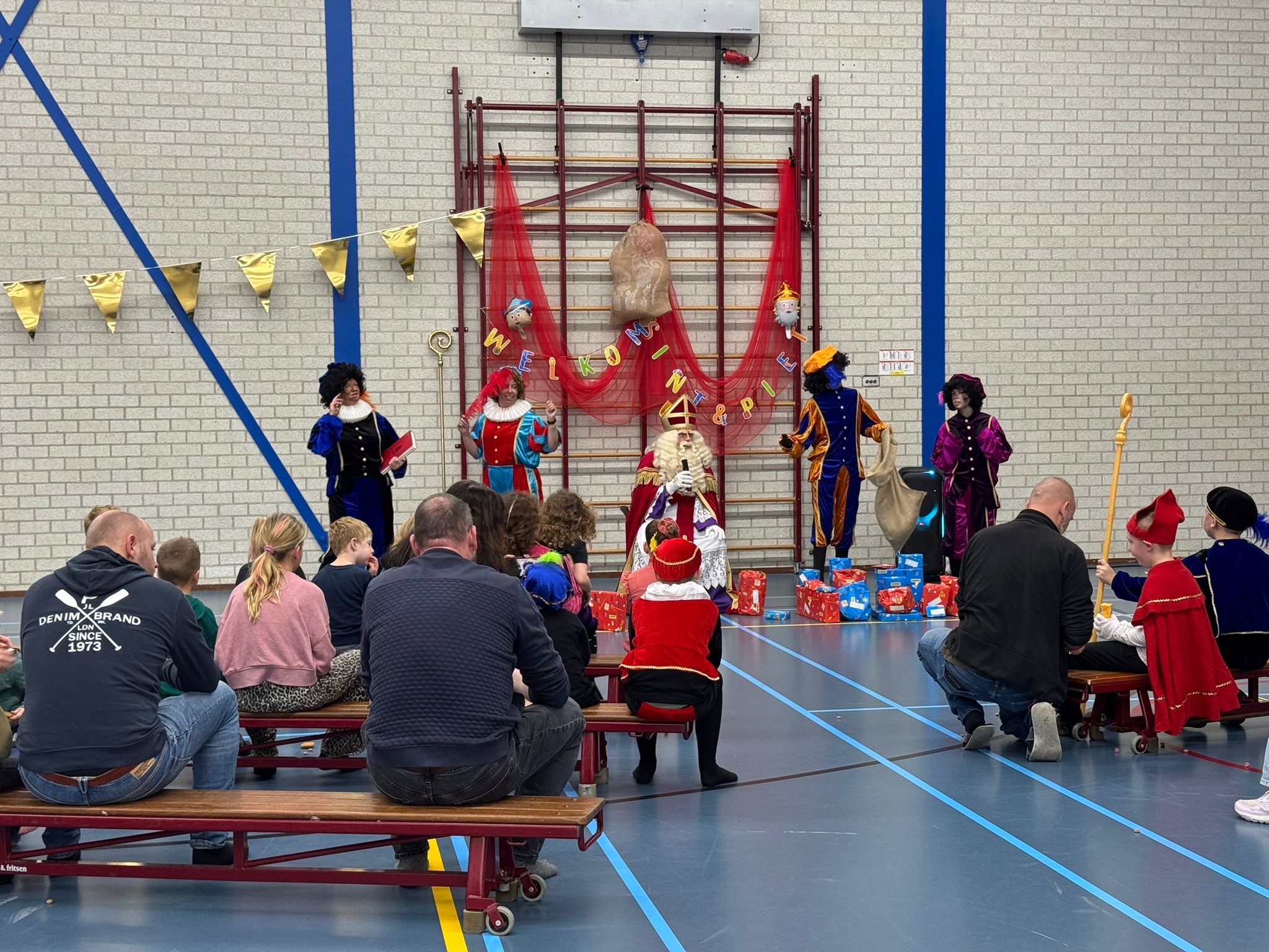sinterklaas-feest-royal-van-der-leun-2025-personeelsvereniging-5-kopie